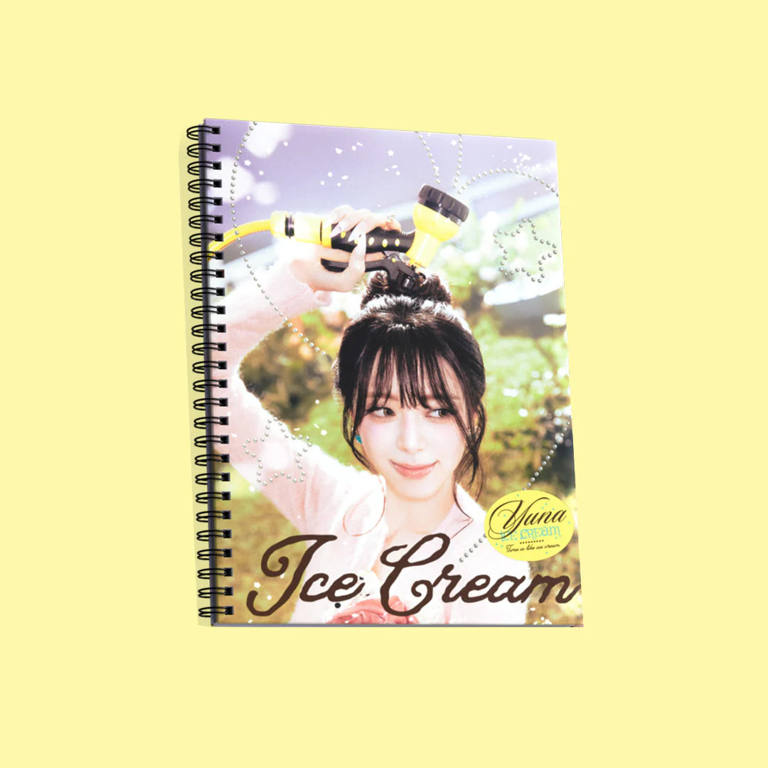 YUNA (ITZY) - ICE CREAM 1ST MINI ALBUM [PHOTOBOOK VER.]